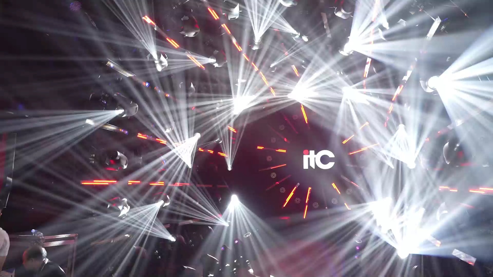 itc舞台灯光首秀亮相广州国际灯光音响展!