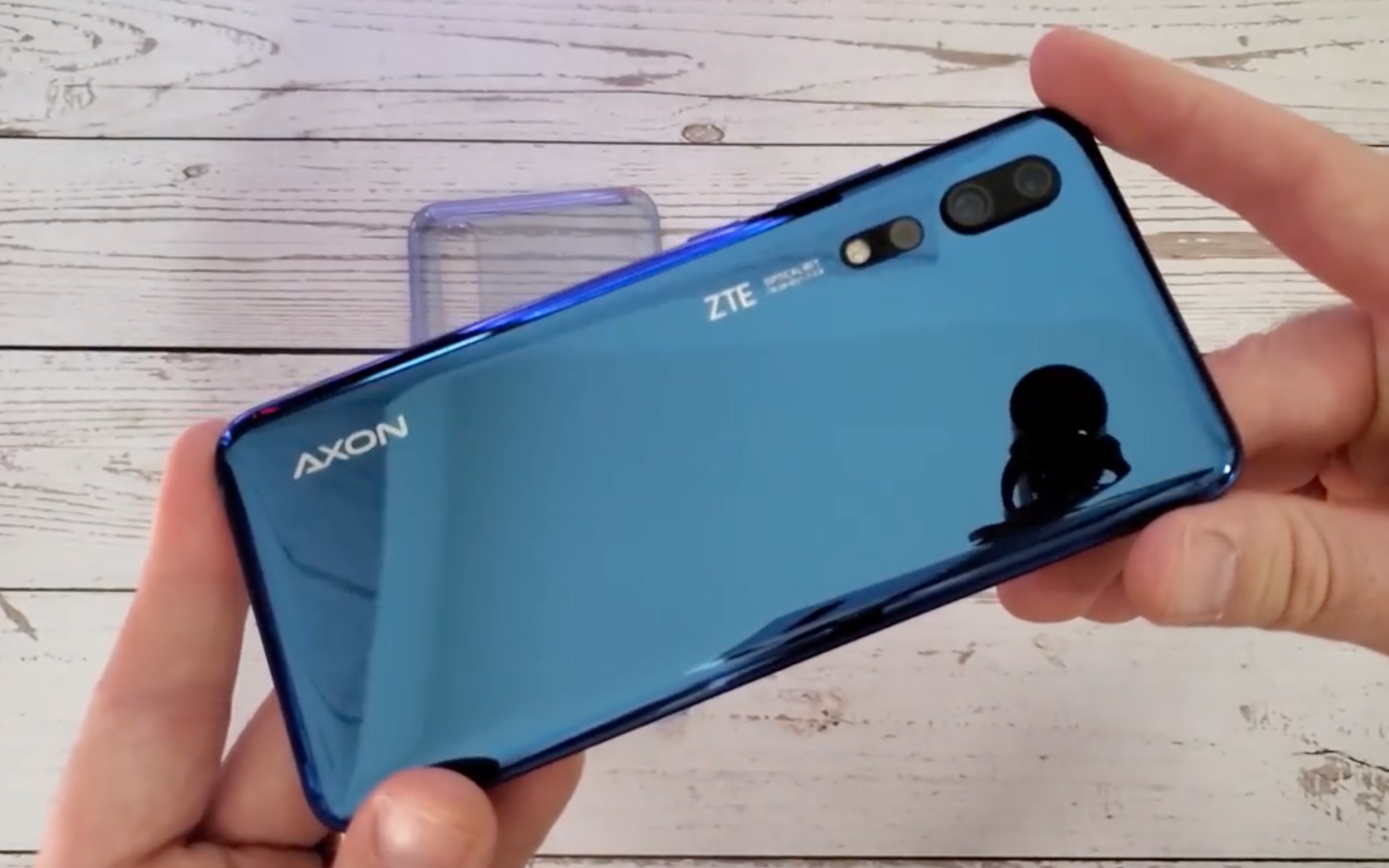 中兴天机axon10pro:手感超爽的5g性能旗舰 | 凰家评测