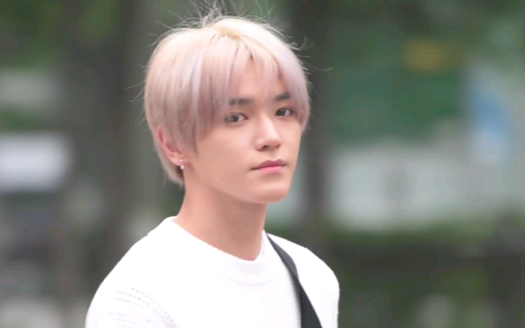 nct127教科书般的潇洒自然上班路_哔哩哔哩_bilibili