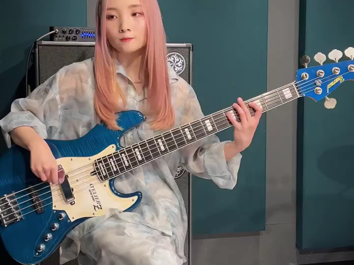 yoasobi贝斯手山本光 scandal / plum