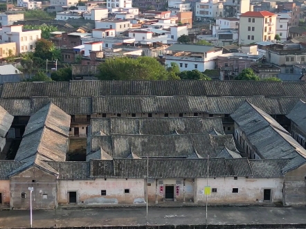 广东兴宁进士第一豪宅,由王氏十八世祖王萍宇建造,历经两代人,50年