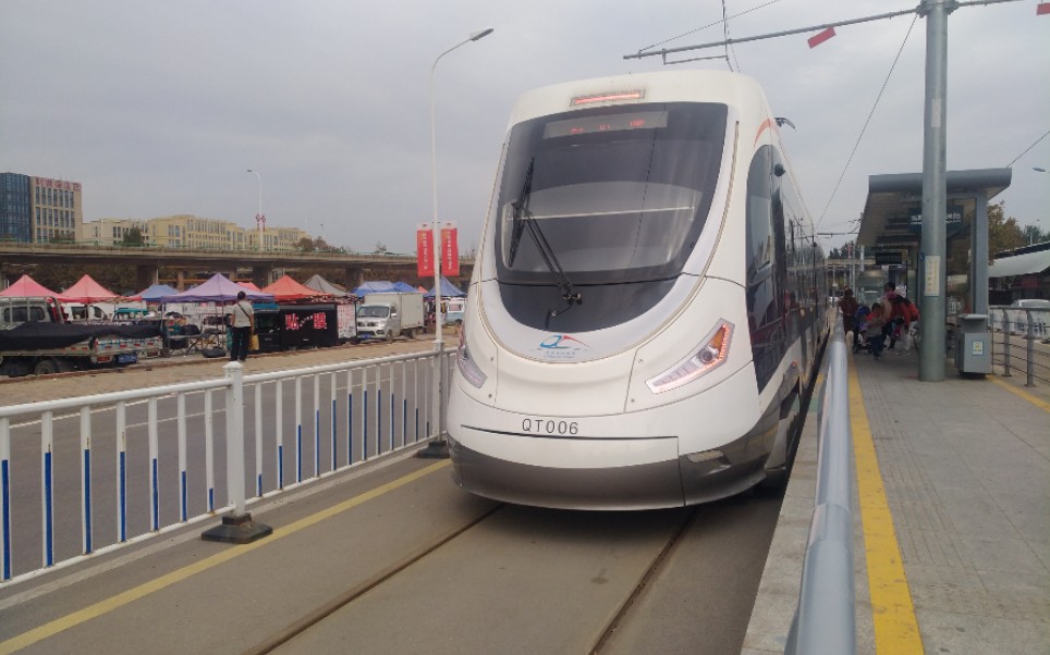 【青岛有轨电车】青岛有轨电车进入城阳批发市场站