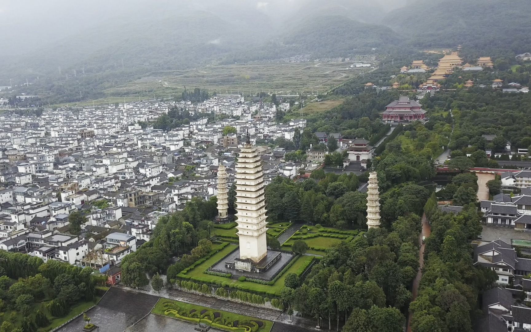 【航拍视频】航拍云南大理三塔寺