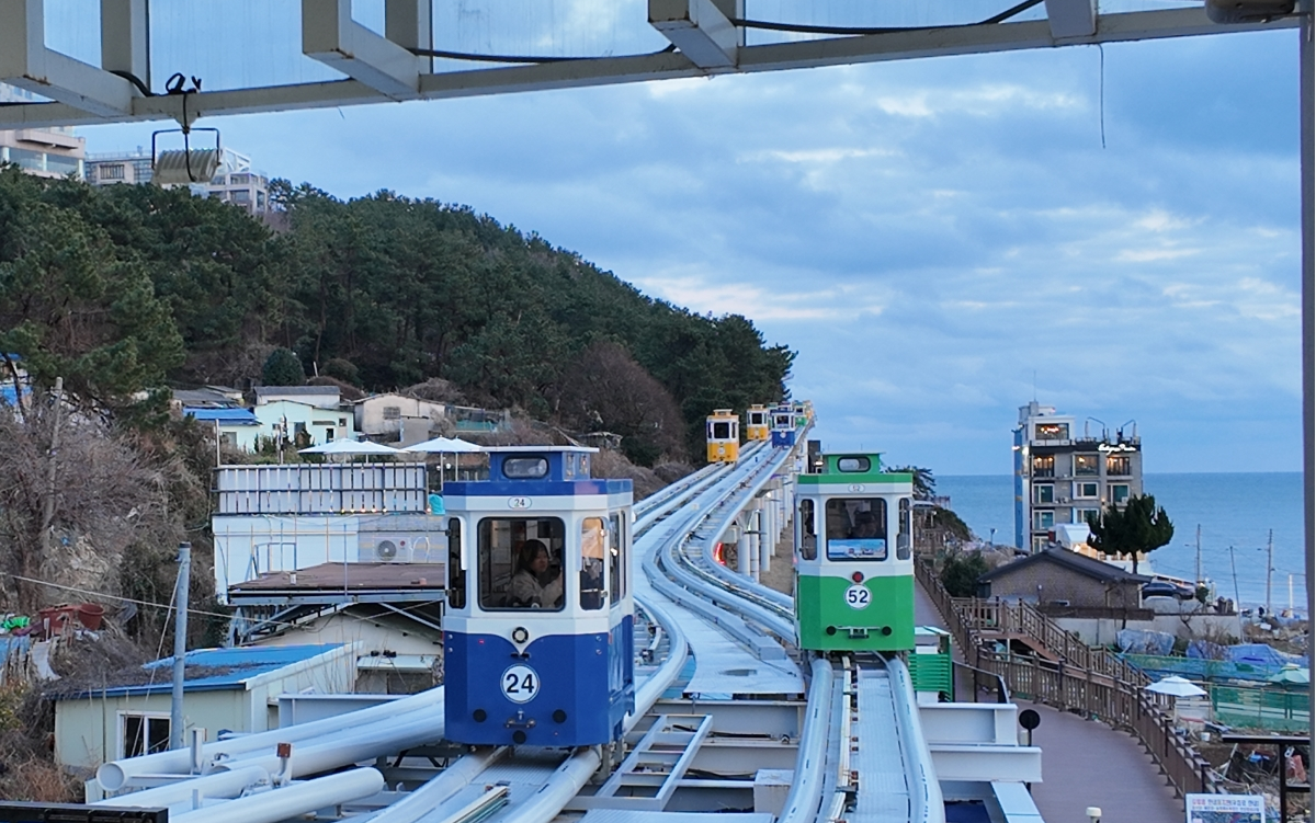 韩国釜山 sky capsule 天空胶囊小火车