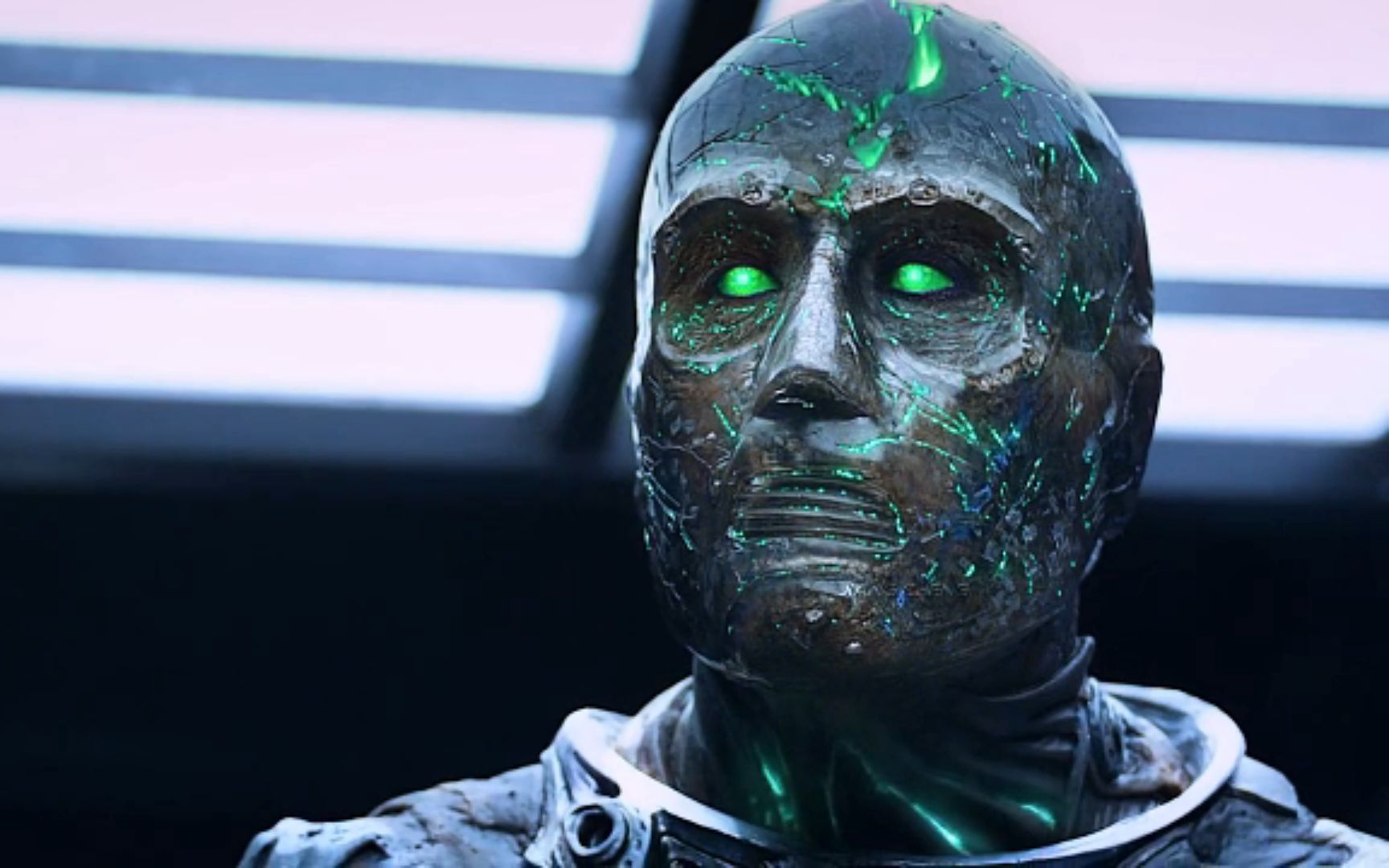 仅一个眼神就能秒杀一切!简直无敌!