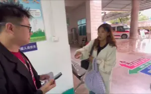 Video herunterladen: 缅甸过来的女孩通通需要体检，因为我怕怕，有病把我传染了:-D