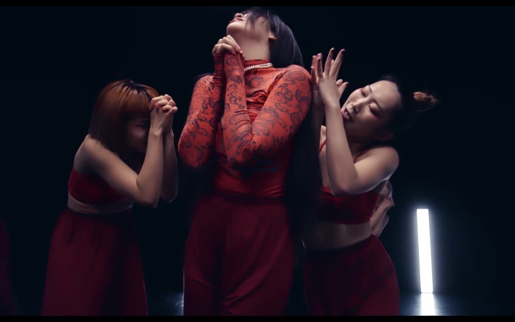 ちゃんみな chanmina -- 美人 bijin (dance perf