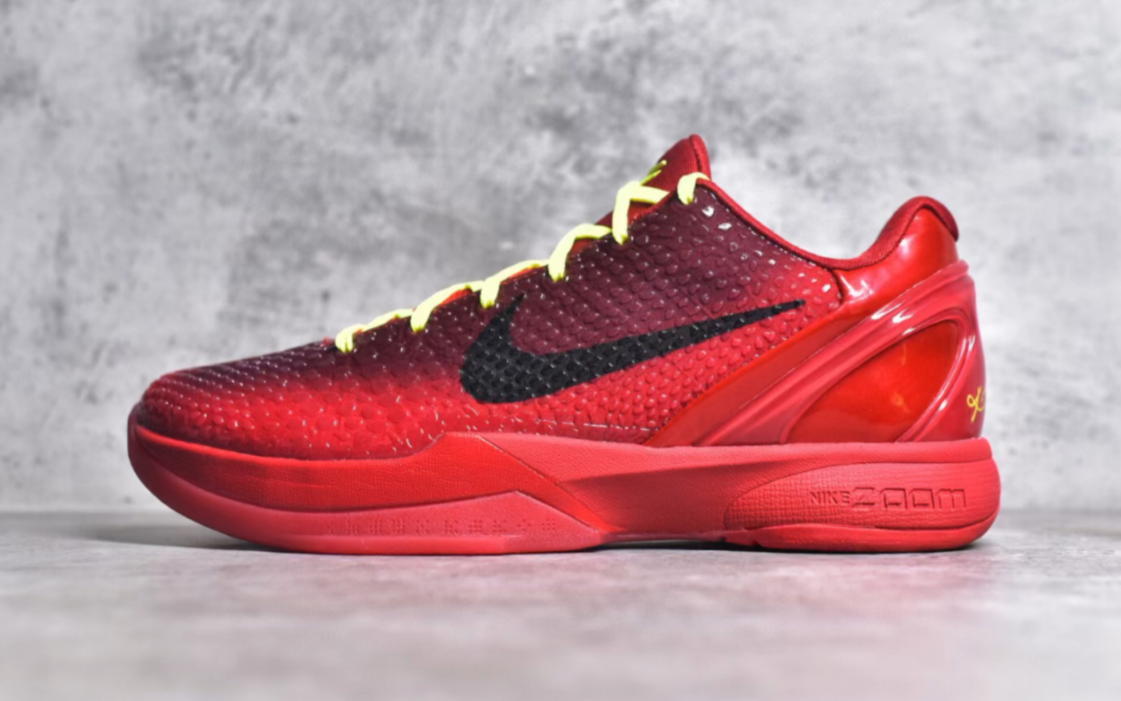 nike kobe 6 protro reverse grinch 科比六代红黑渐变反转青蜂侠运动