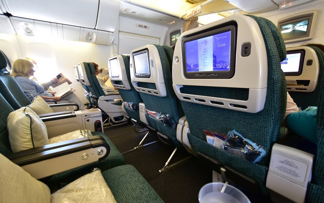 【youtube】国泰航空|波音777-300er|优选经济舱飞行报告(米兰 - 香港