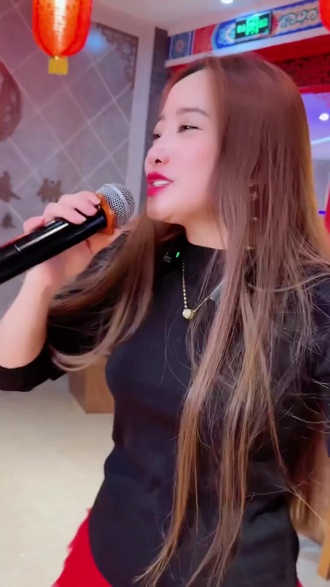 鞍山大晨辰 大晨辰 真人真唱 人美歌甜 招牌笑容(187963)