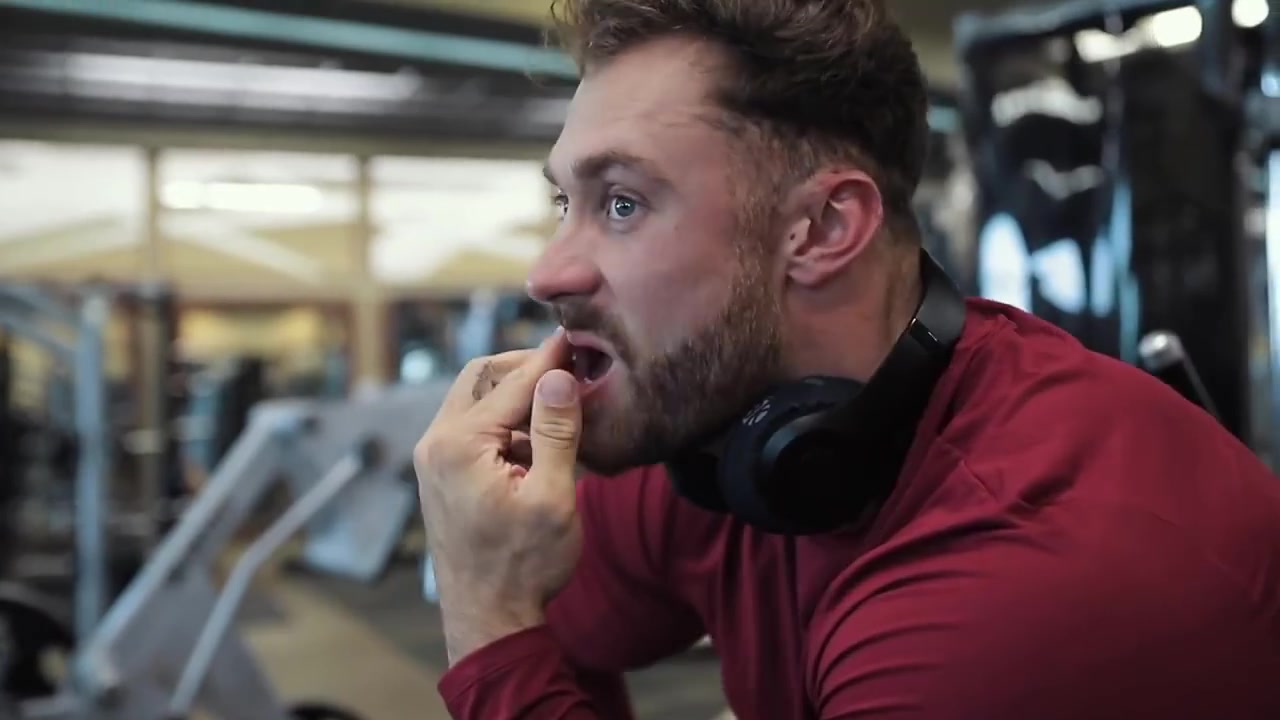 chrisbumstead的奥赛前最后一次腿部训练老铁们猜猜他今年的名次