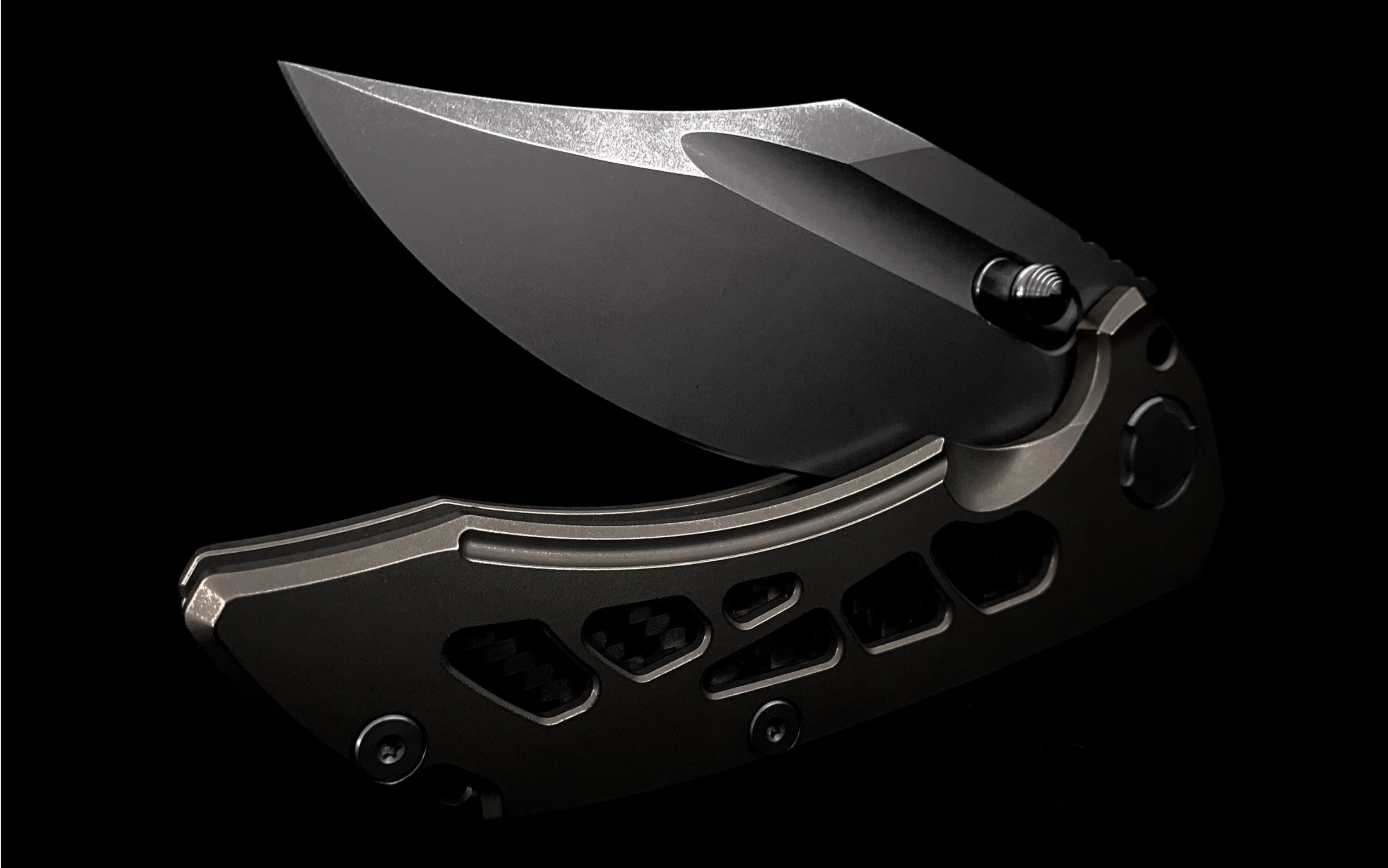 超霸气唐唐简评第十二期上集查理无限狂鲨重型战术折刀