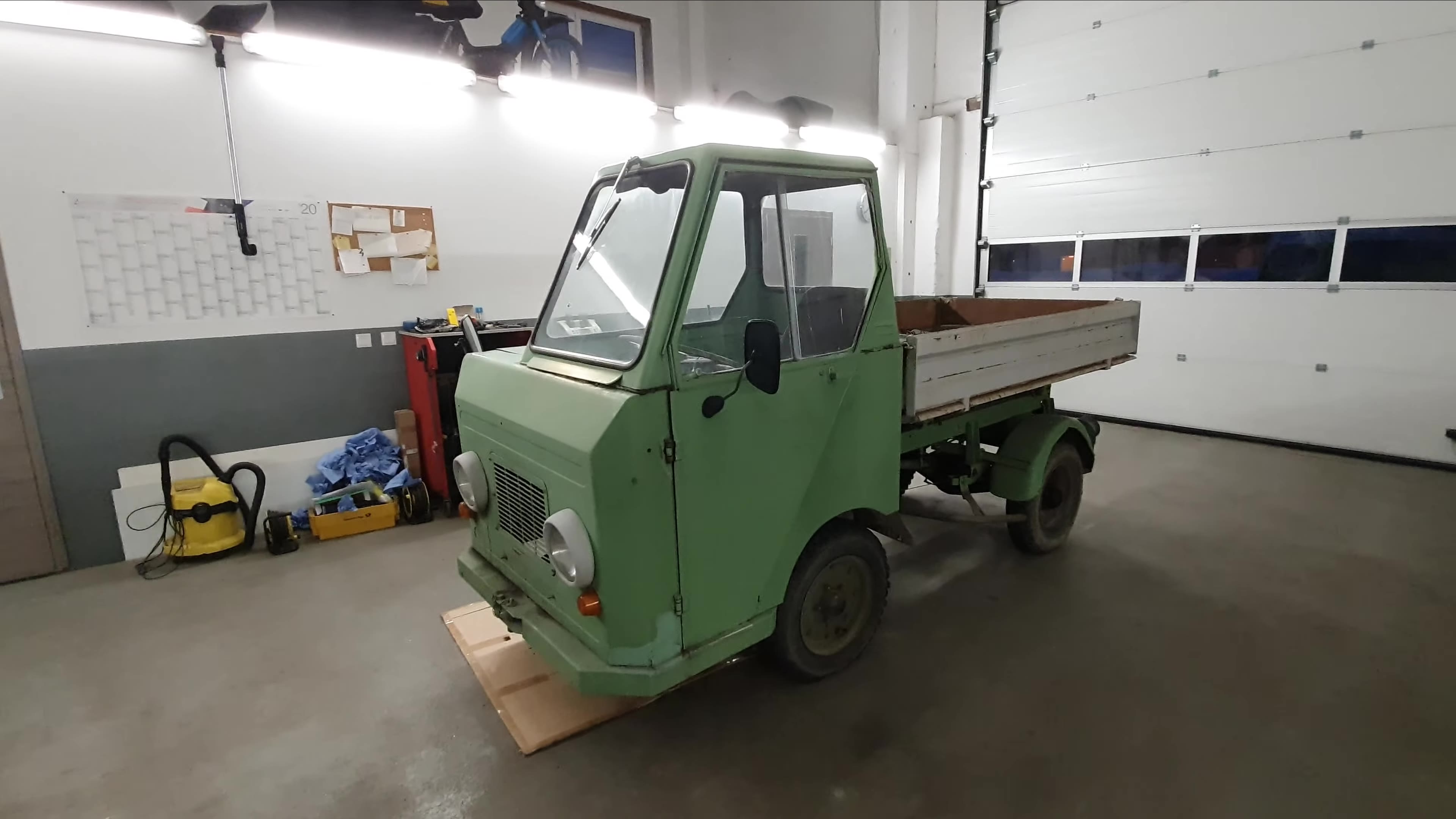 【4k】俄罗斯人收藏的前民主德国生产的 multicar m22微型运输车_哔哩