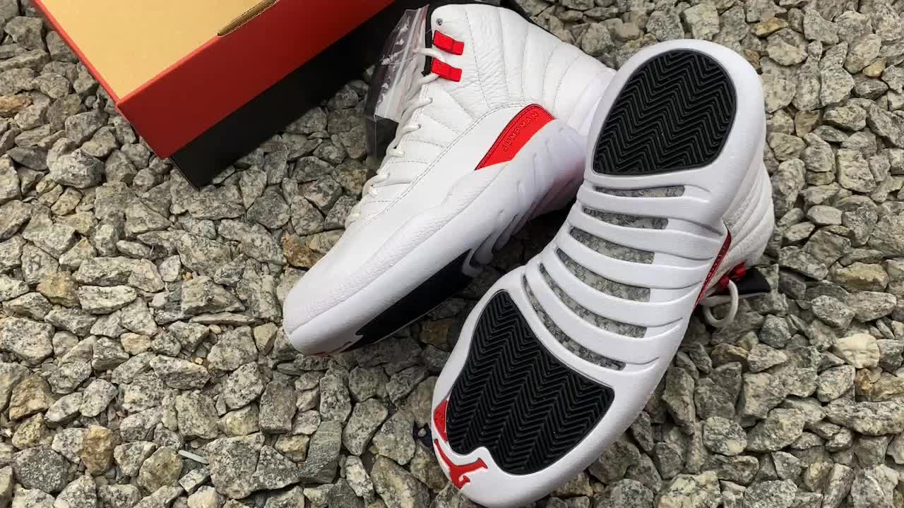 真碳视频充乔丹aj12白红色球鞋airjordan12"twist"aj12乔12男子文化