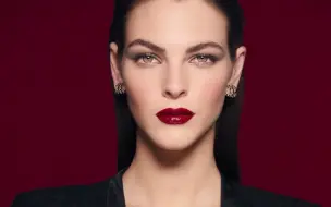 【vittoria ceretti】这才是真正的彩妆脸！