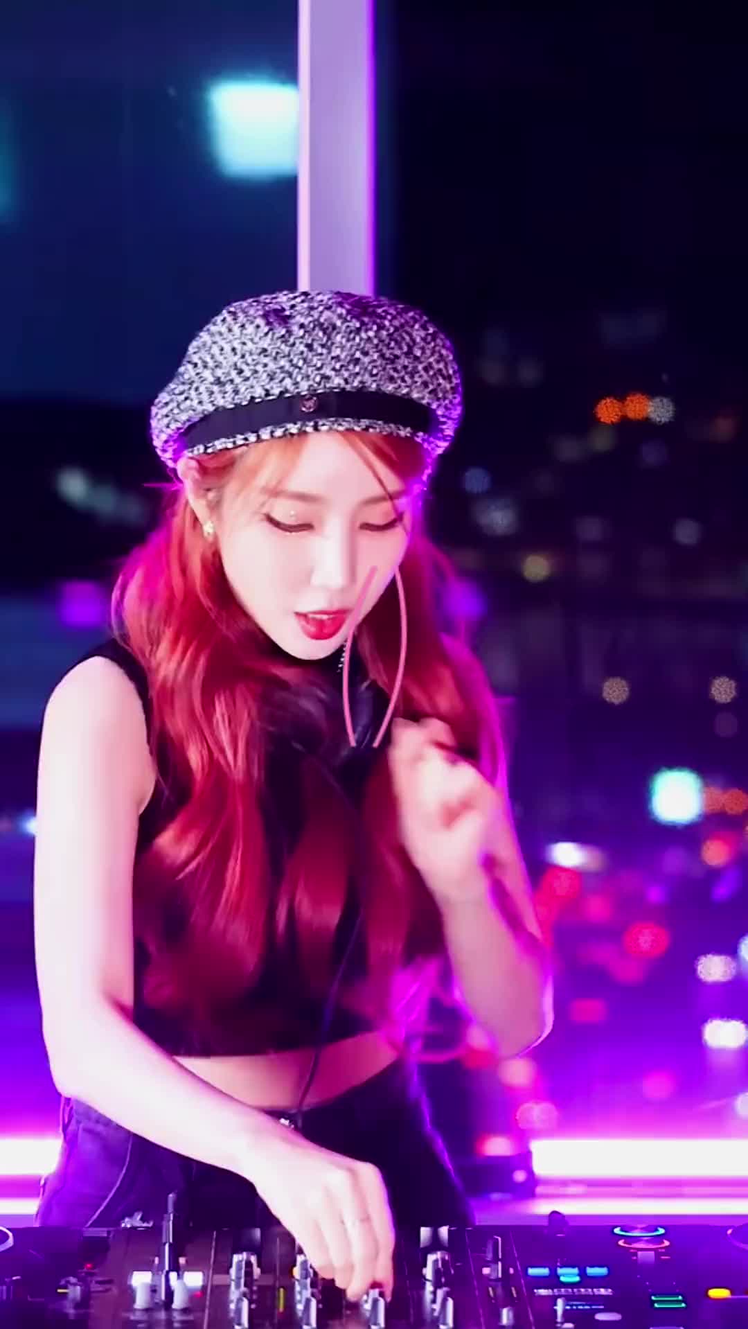 dj小姐姐跟着节奏嗨起来dj抖音热歌车载u盘