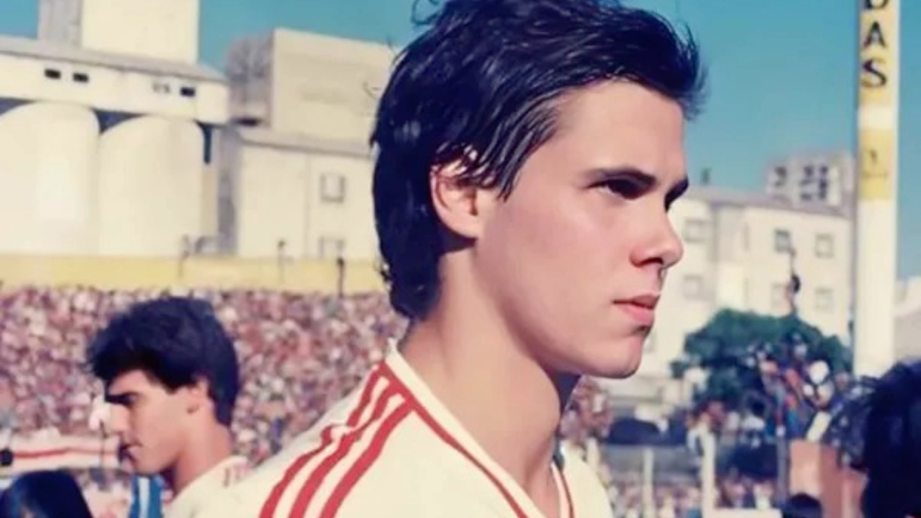 为长发而放弃世界杯,这是雷东多的足球故事