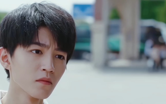 "我自己的未来 用不着你来操心"王俊凯重生之门庄文杰