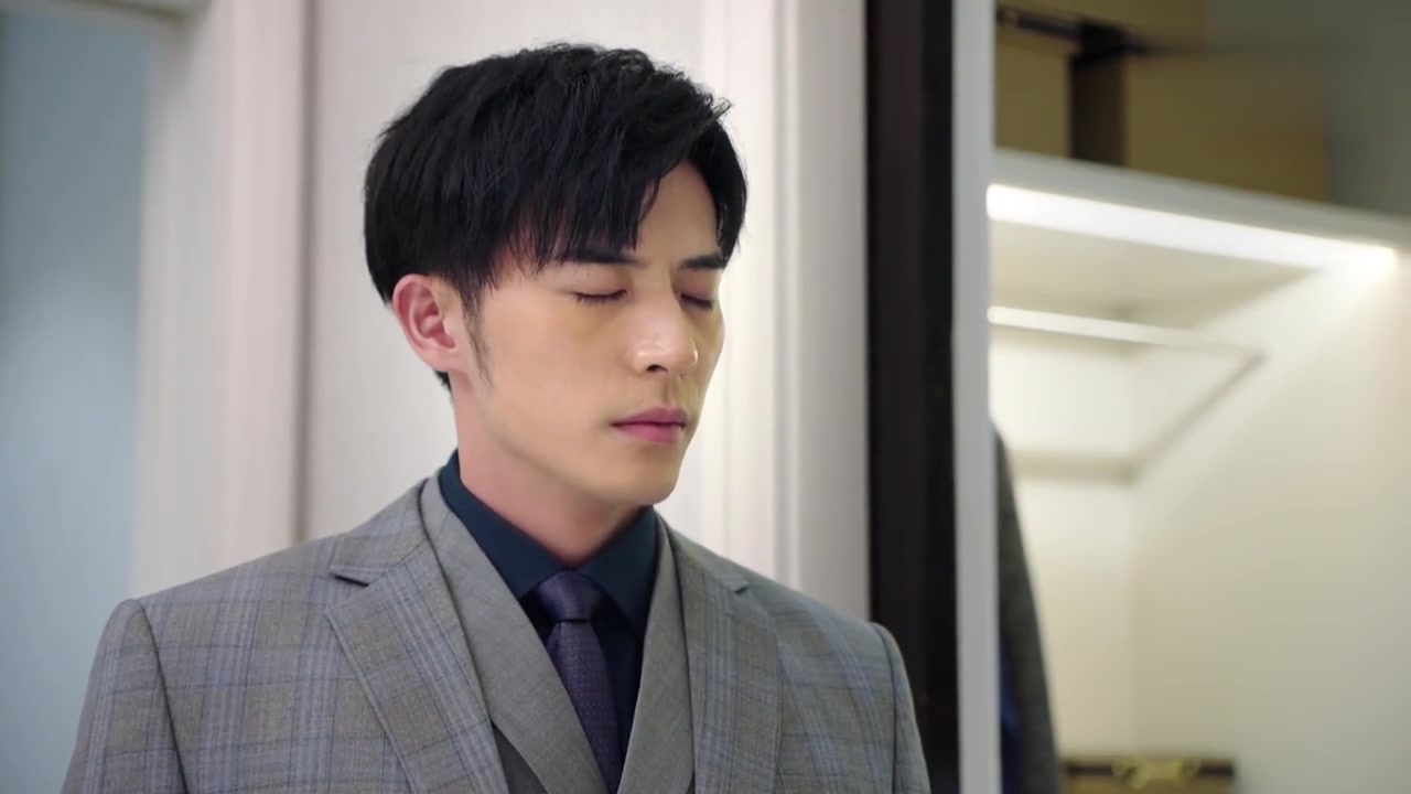 奈何boss要娶我:夏林发现凌异洲调查自己,木已成洲误会即将爆发