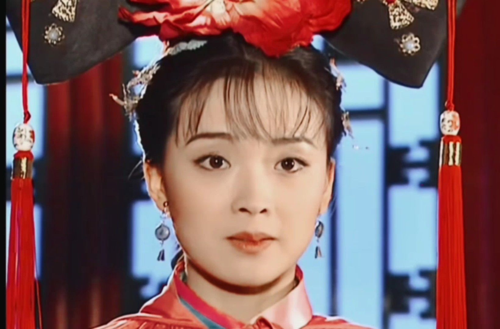 豪门梦碎!王艳豪宅遭拍卖,贵妇生活陷困境