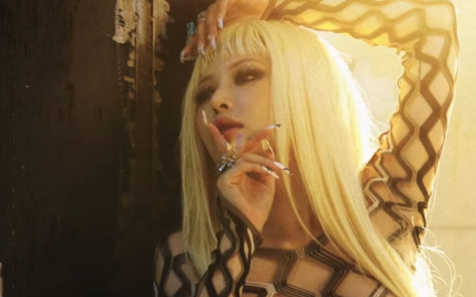 【金泫雅】girl with attitude 官方纪录片预告