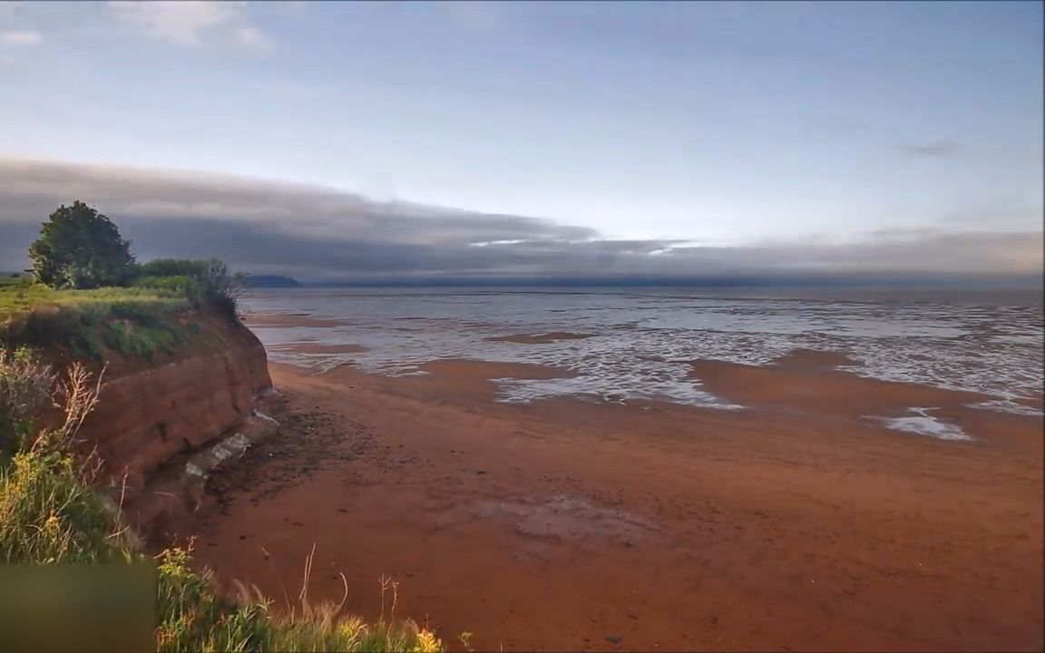大海退潮时消失的3万吨海水最后都退去哪里了
