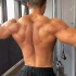 肌肉猛男背部训练三大动作，做好这几个动作，想必你得背部不会差