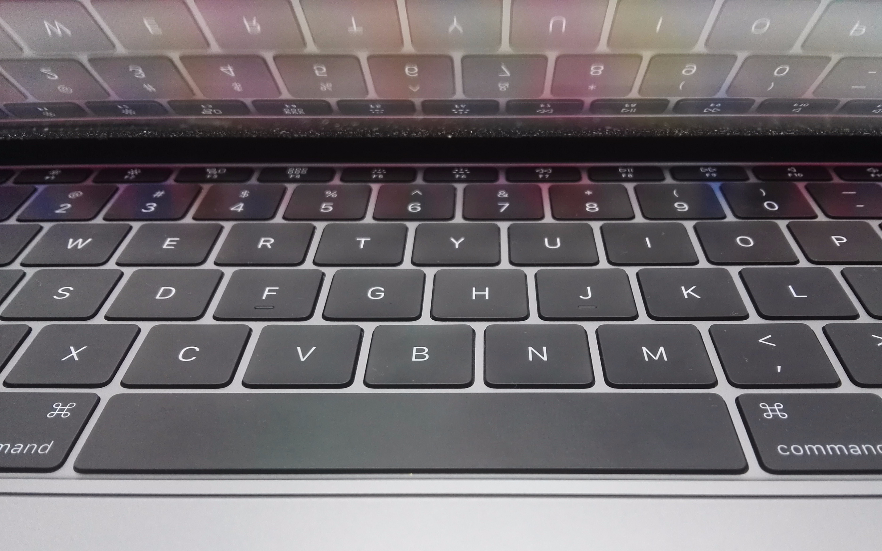 macbook pro键盘按键手感绵软视频中为f5按键