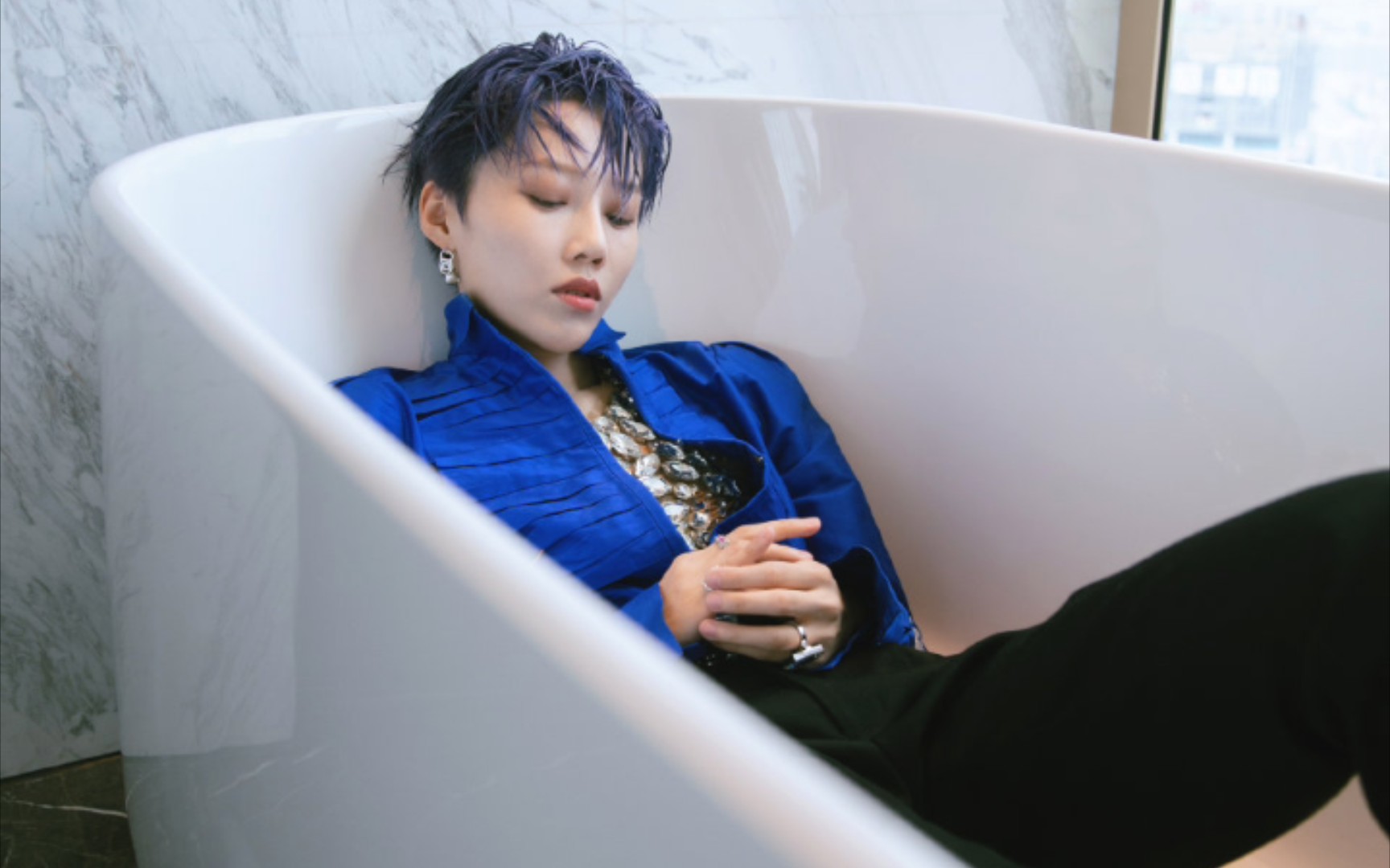 【刘雨昕】of course首秀 太会扭!你还能妈吗?