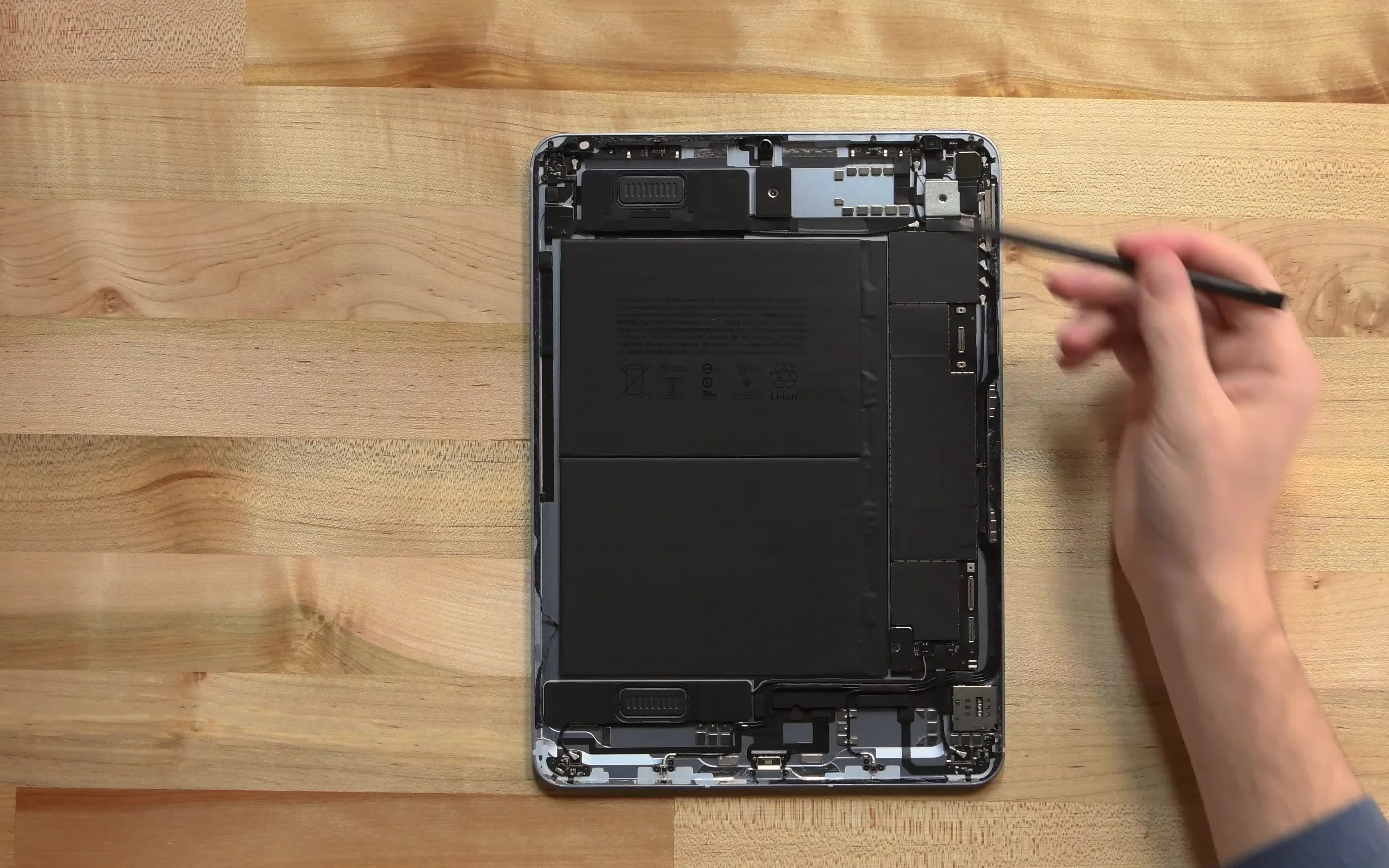 ipad air(2020)拆解:touchid万岁_哔哩哔哩 (゜-゜)つロ 干杯~-bili