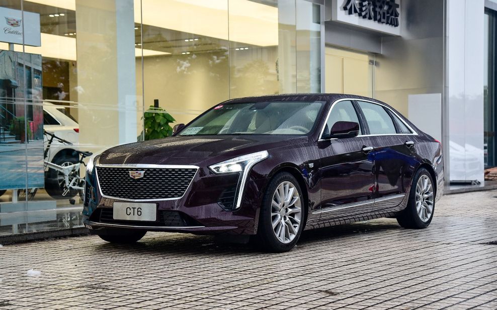 试车后vlog|雷克萨斯es200与凯迪拉克ct6 怎么选,谁性价比更高?