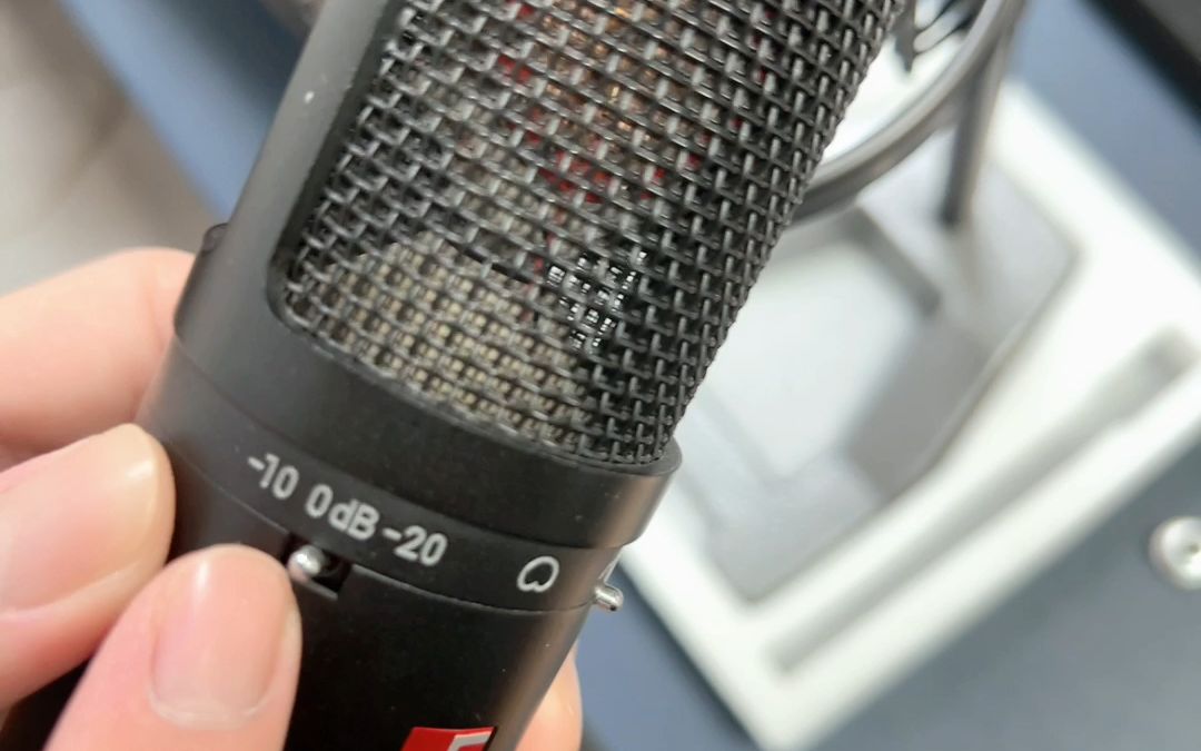 话筒与支架安装