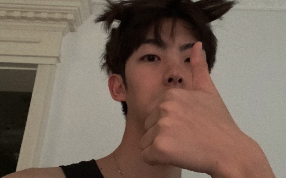 抖音大川他来了他来了他带着帅气走来了