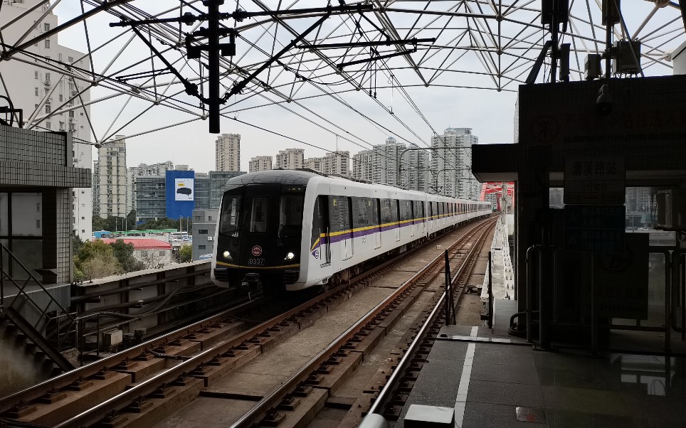 上海地铁3号线0337叛徒包公进漕溪路站上海南站站方向