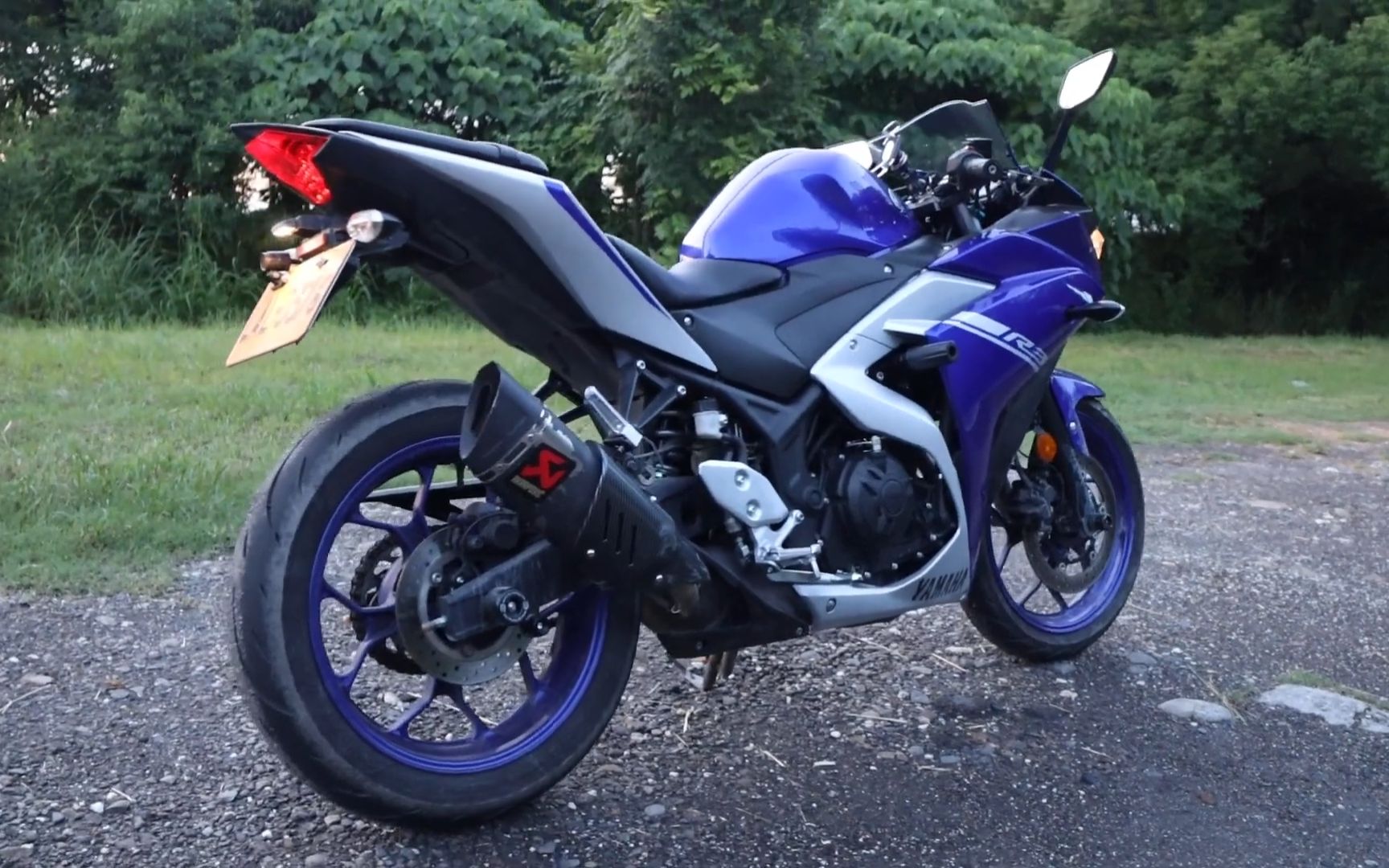 雅马哈 r3改装天蝎排气尾段声浪表现