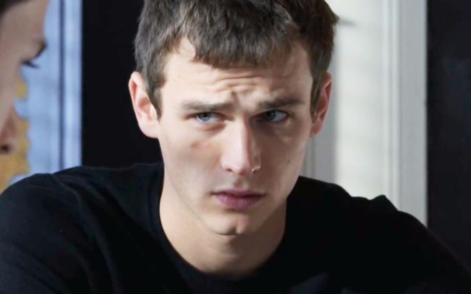 【基智过人】"小妖精"布兰登弗林8招搞定室友