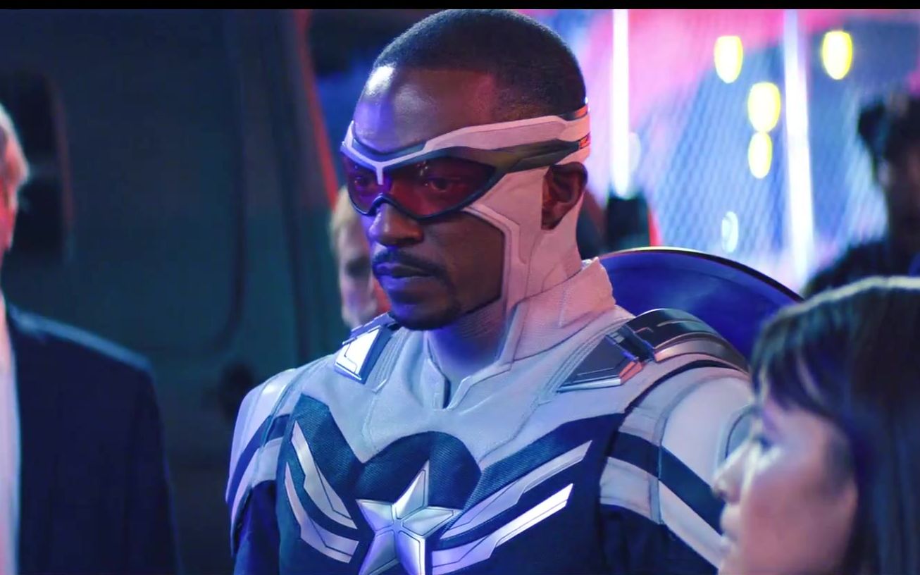 猎鹰正式继任二代美国队长鹰队的正义演讲莎沦黑化猎鹰与冬兵第一季