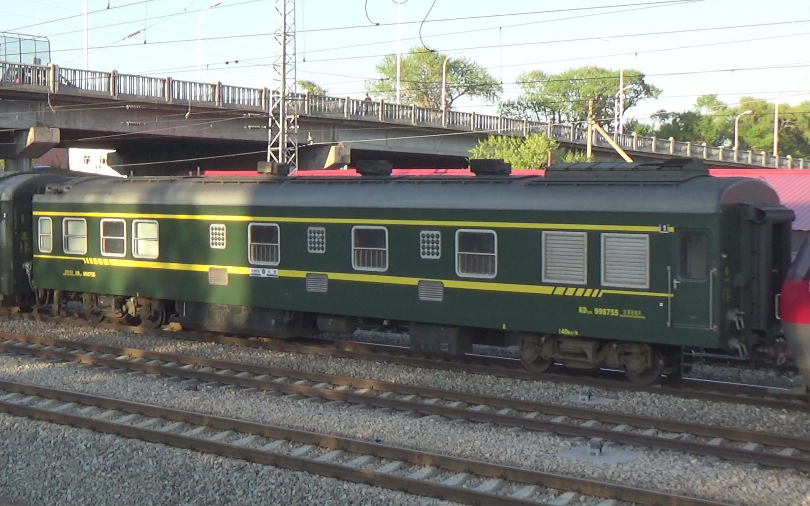 hxd3d 0595 t130次(齐齐哈尔-大连)始发晚点出平齐线齐北场_哔哩哔哩