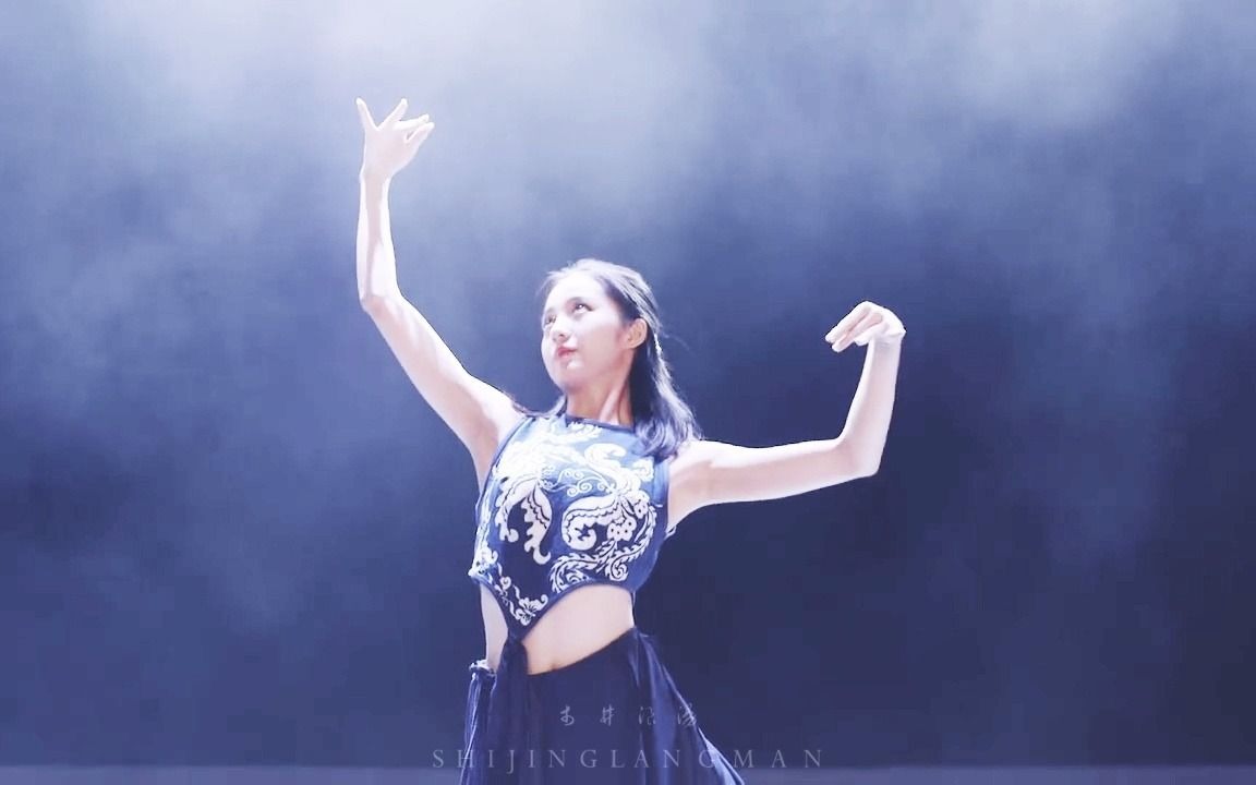 真的还有人没看过万鹏跳舞吗_哔哩哔哩_bilibili