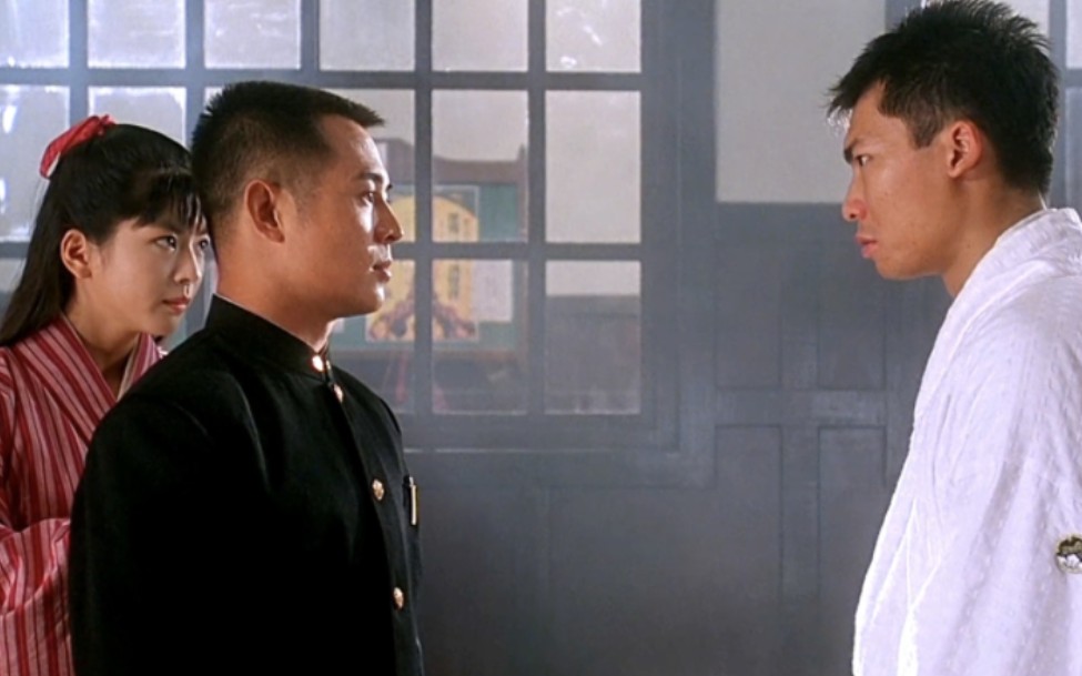 穿中山装的李连杰确实惹不起!