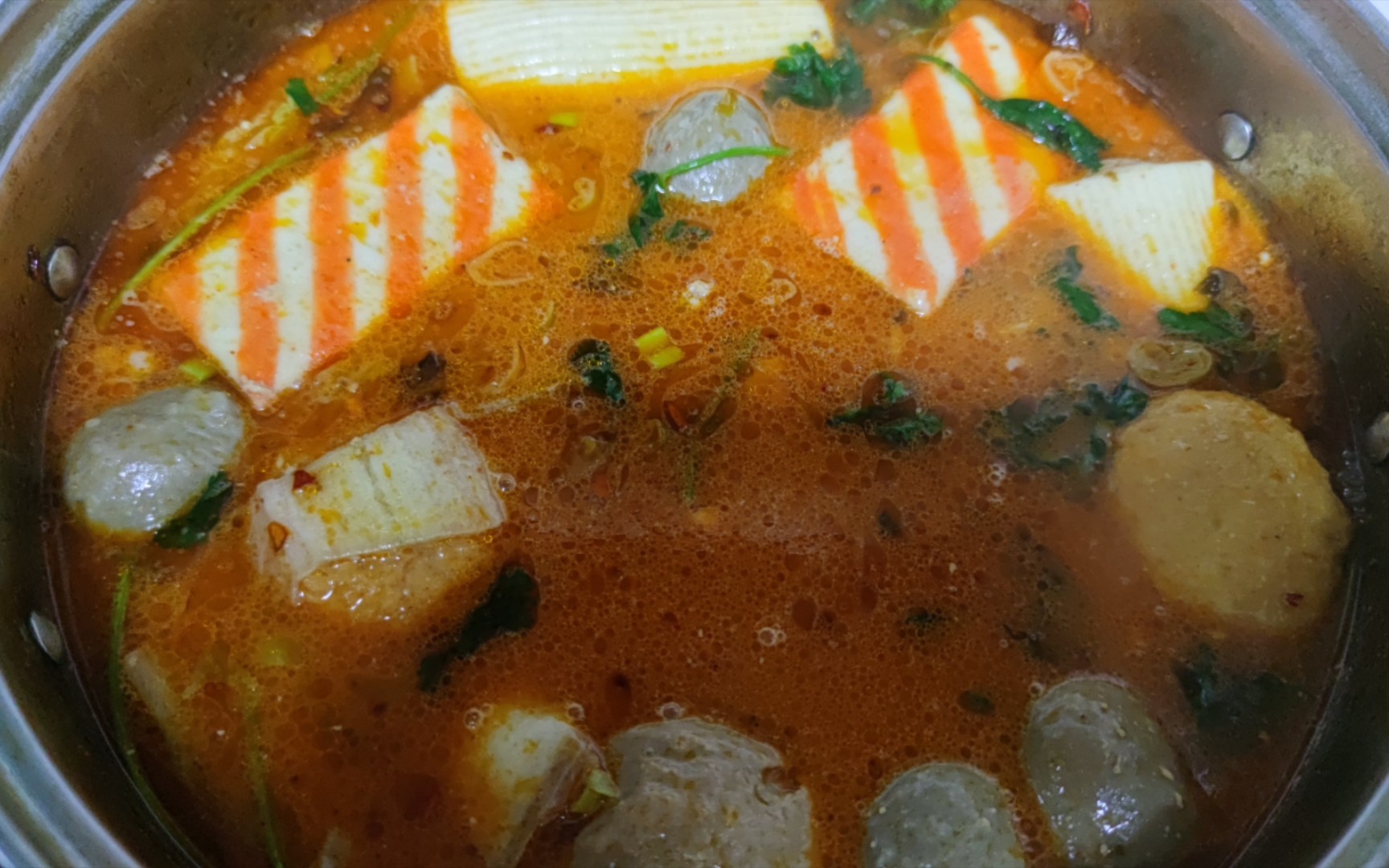 清理冰箱,自制一大锅麻辣烫,不太好看,但是和外面味道一样9797