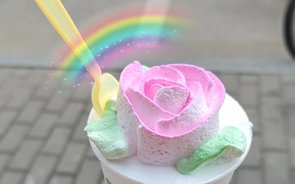 童年记忆里的纸杯蛋糕没想到现在还卖2块钱,实在太感人了!