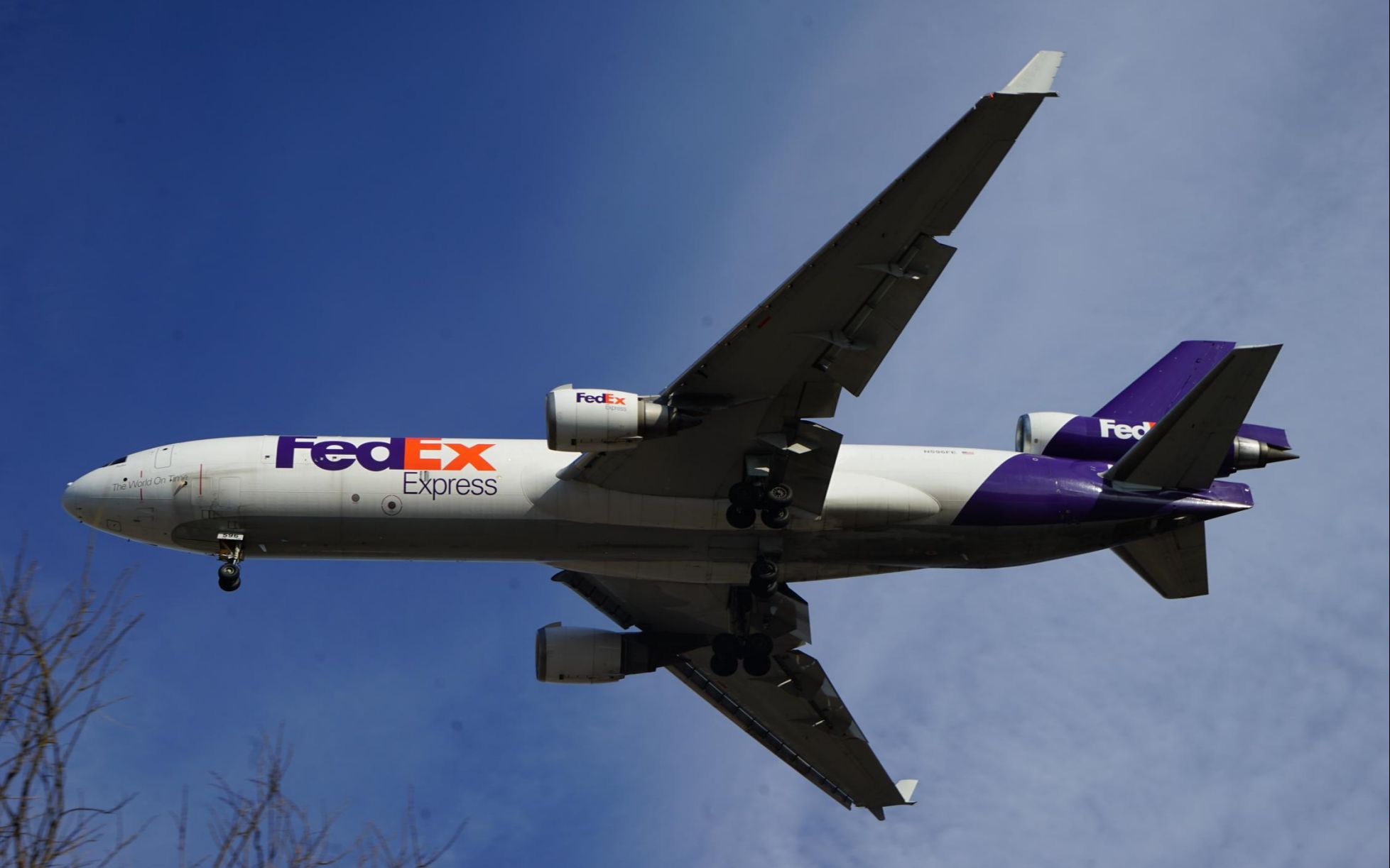 【拍机】联邦快递md-11f n596fe降落首都机场01跑道(fx5819)