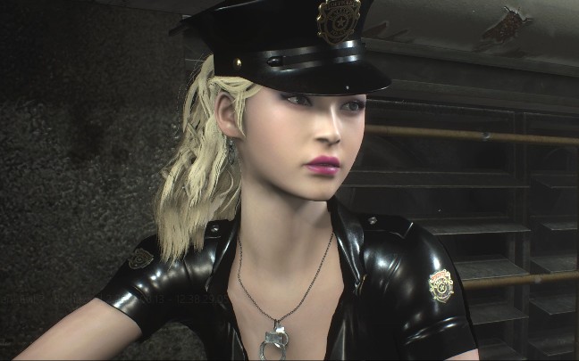 《生化危机2》联邦女警艾达王追捕女科学家