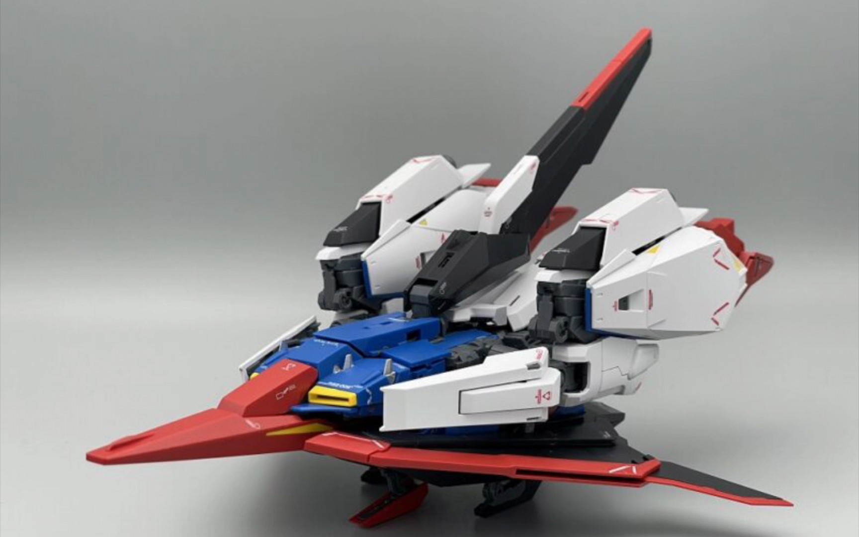 [可动,变形与水贴]万代4月29日 一般发售 mg z高达 ver.