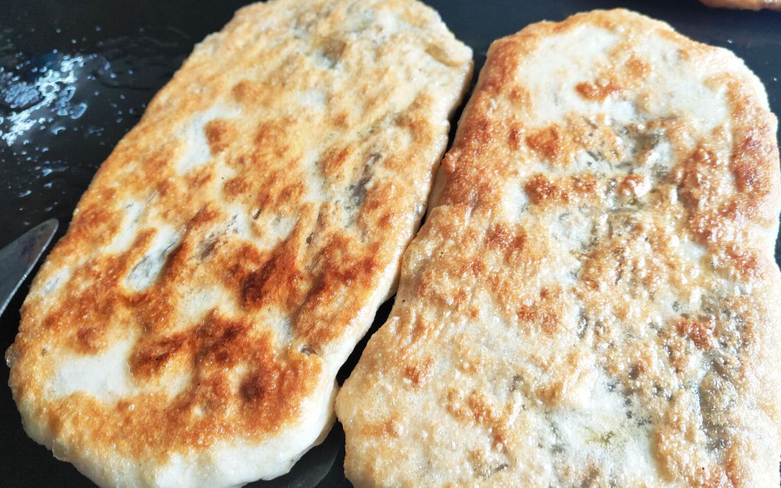 美食之旅来到山东阳谷,今天去吃每天都可以卖出上千个的阳谷肉盒