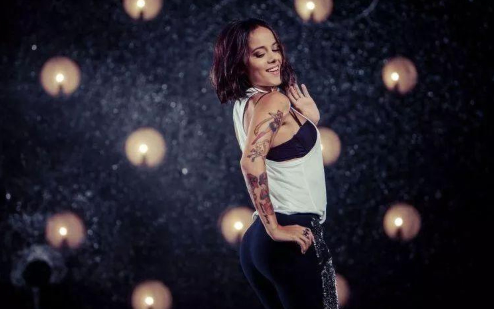 最会扭腰的女人,舞姿太销魂了-女神alizee(艾莉婕)