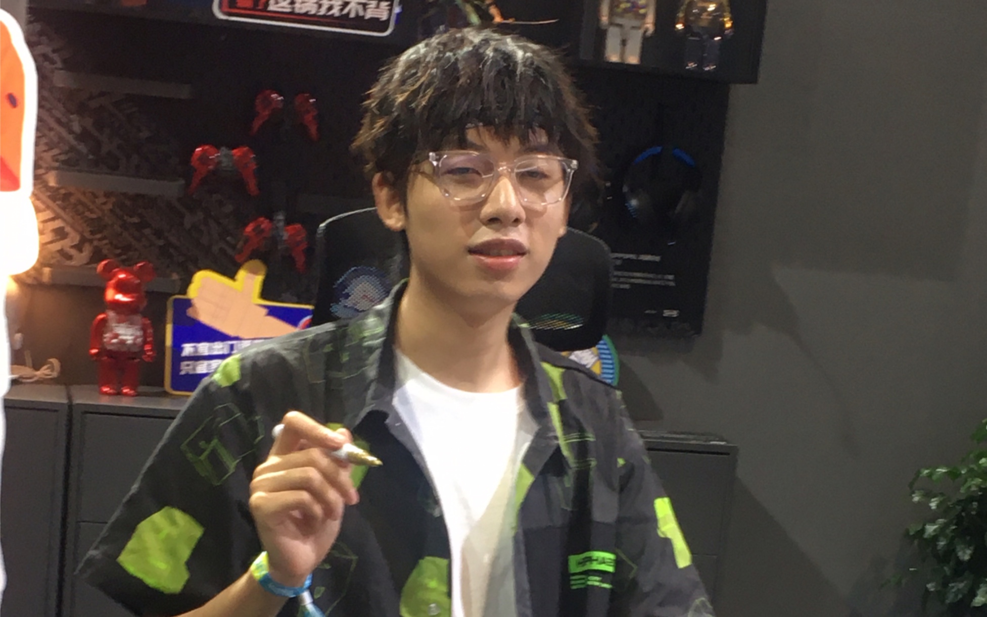 【祁屿/自存】bw中国boy第一视角签售_哔哩哔哩_bilibili