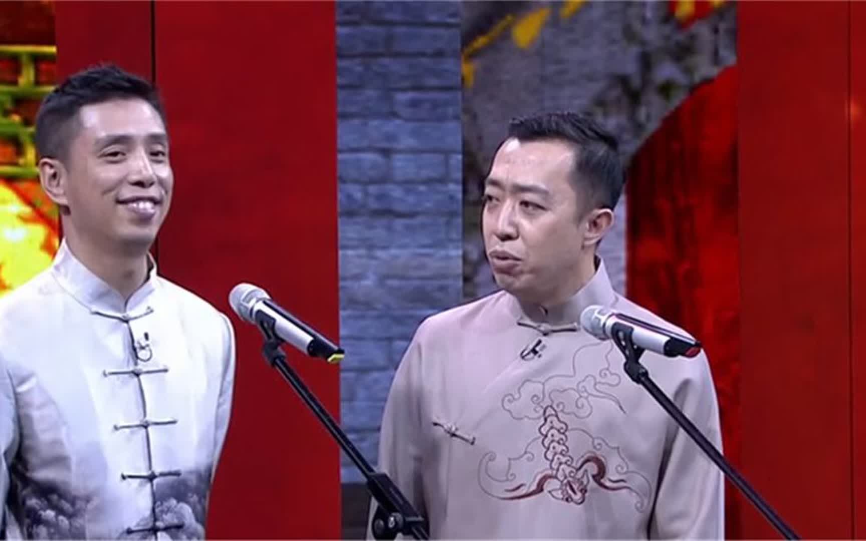 贾旭明李菁说相声就是绝配,句句是包袱!