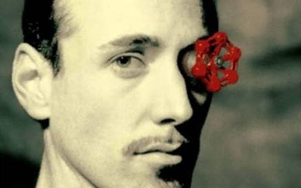 你知道为什么cs登陆页面人物有个诡异的阀门吗